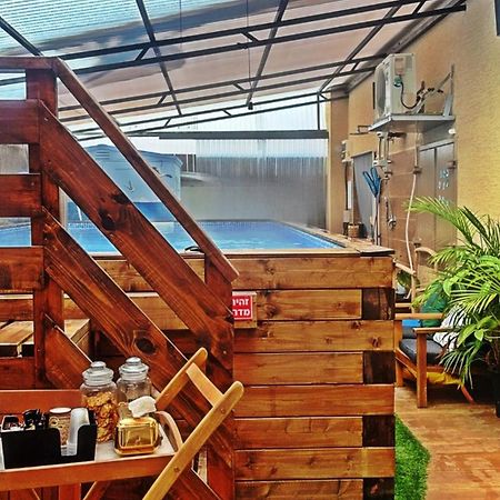 Appartement הפינה של טלי בנהריה - אירוח וספא בריאות מחומם Extérieur photo