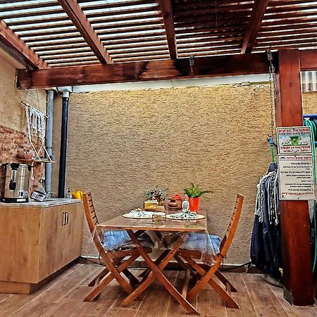 Appartement הפינה של טלי בנהריה - אירוח וספא בריאות מחומם Extérieur photo