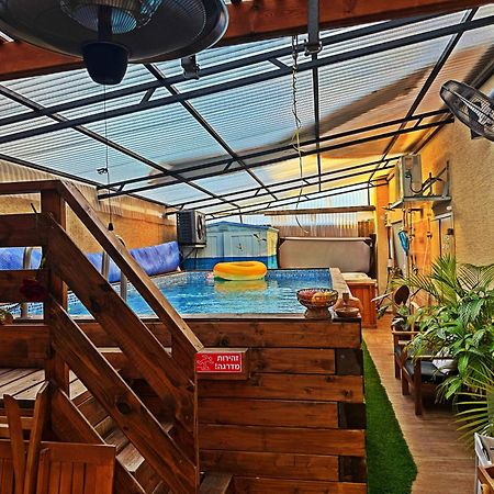 Appartement הפינה של טלי בנהריה - אירוח וספא בריאות מחומם Extérieur photo
