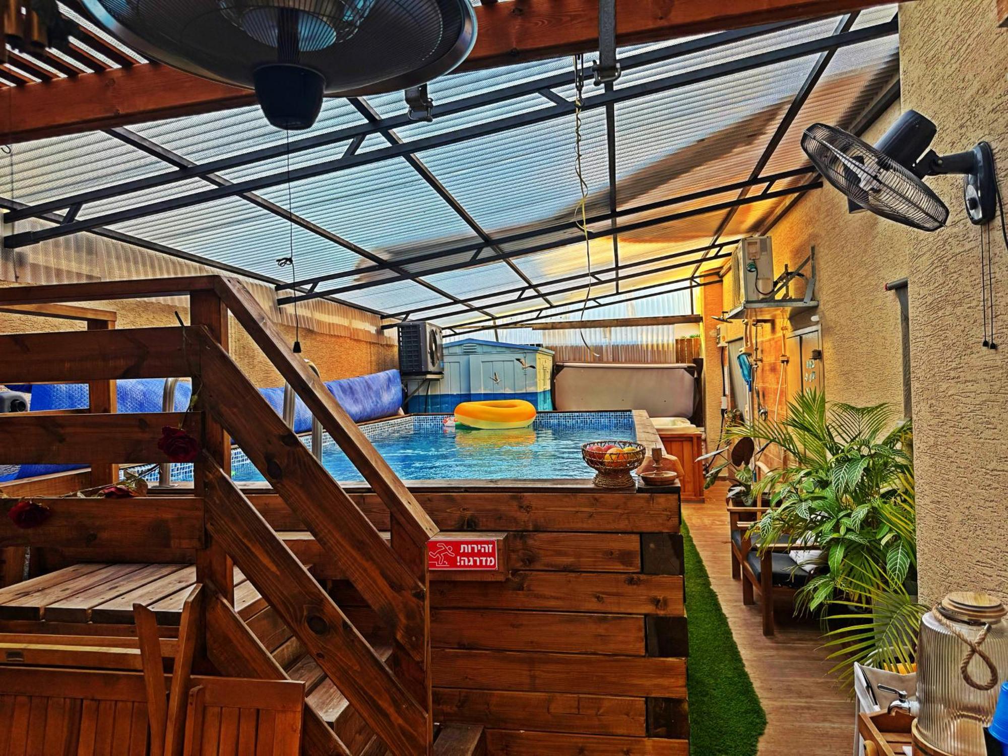 Appartement הפינה של טלי בנהריה - אירוח וספא בריאות מחומם Extérieur photo